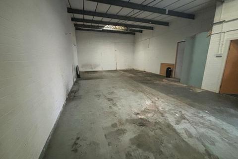 Property to rent - Unit 4 :: Crown Industrial