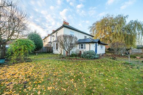 3 bedroom end of terrace house for sale, Newbury,  Berkshire,  RG14