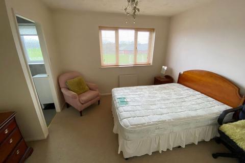8 Gateway Close, Wootton, Northampton, NN4 6ES