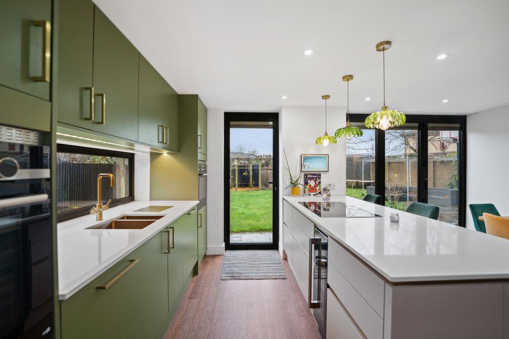 Kitchen/Breakfast Room