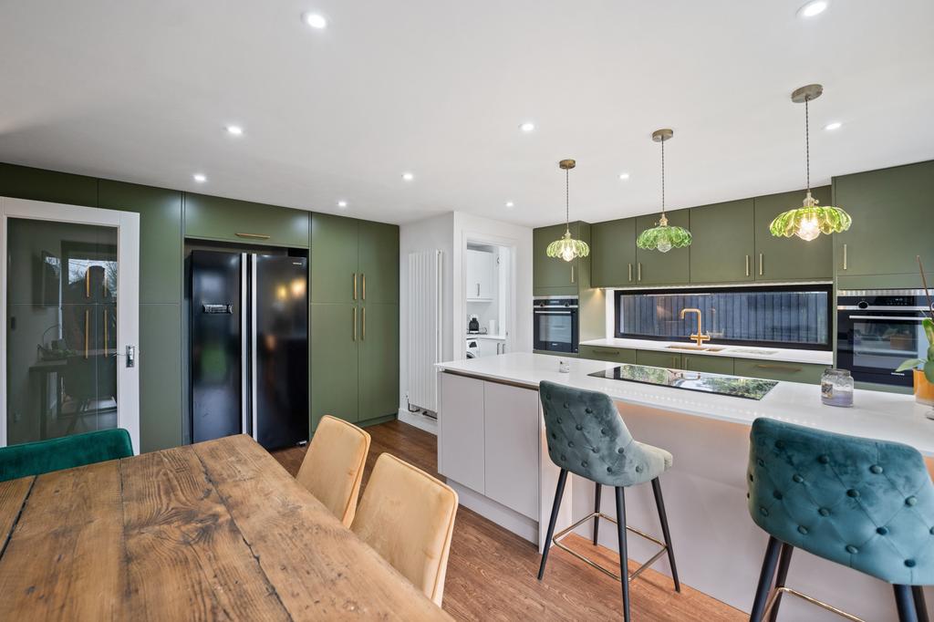 Kitchen/Breakfast Room