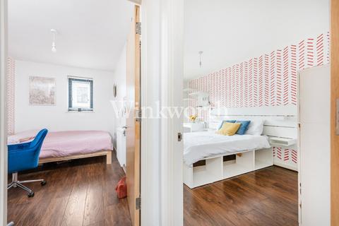 3 Leverton Close, London, N22 7BT