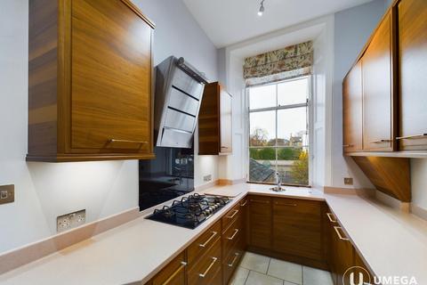 2 bedroom flat to rent, Murrayfield Avenue, Murrayfield, Edinburgh, EH12