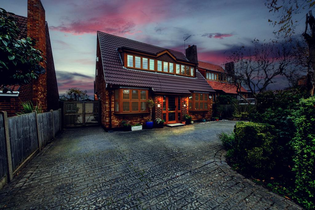 Green Lane, Leighonsea, SS9 5 bed detached house for sale £800,000