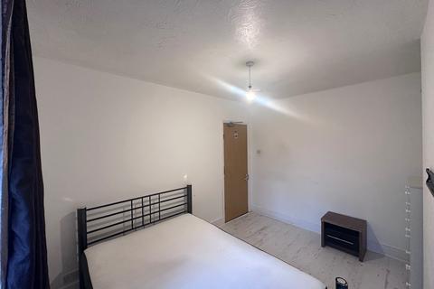 undefined, Ipswich IP3