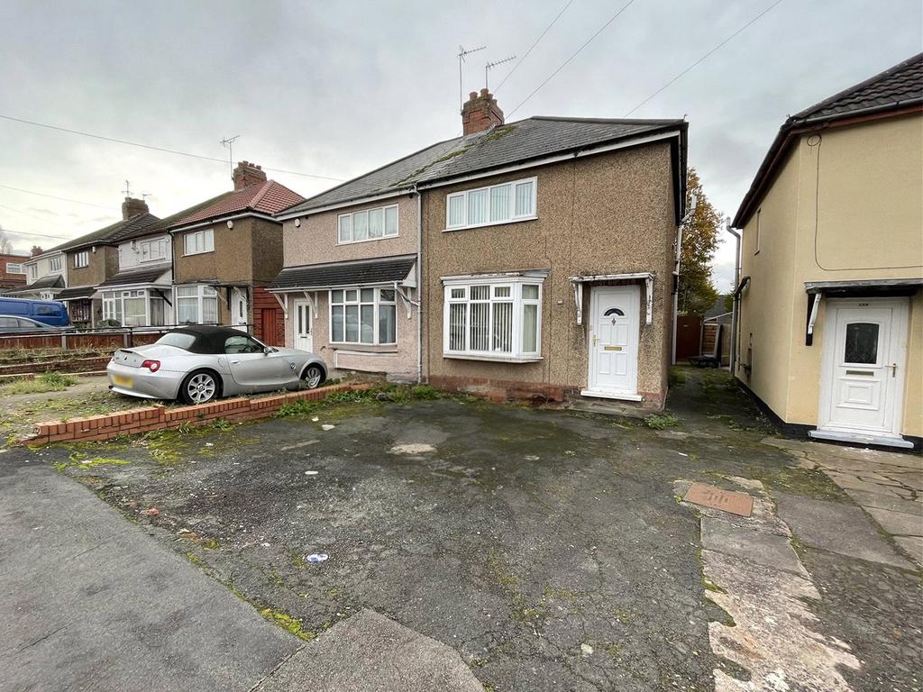 Ringwood Road, Bushbury, Wolverhampton, West Midlands, WV10 2 bed semi