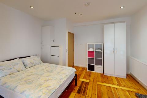 Studio to rent - Studio 308, 29A Upper Parliament Street, Nottingham, Nottinghamshire, NG1 2AP