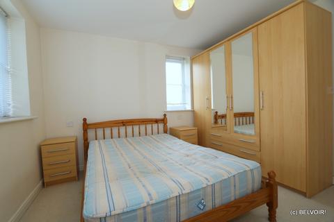 2 bedroom flat to rent - Gillespie Close, Bedford, MK42