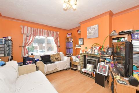 34 Braintree Road, Portsmouth, PO6 3RF