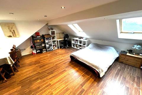 3 bedroom flat for sale, Arngask Road, Catford, SE6