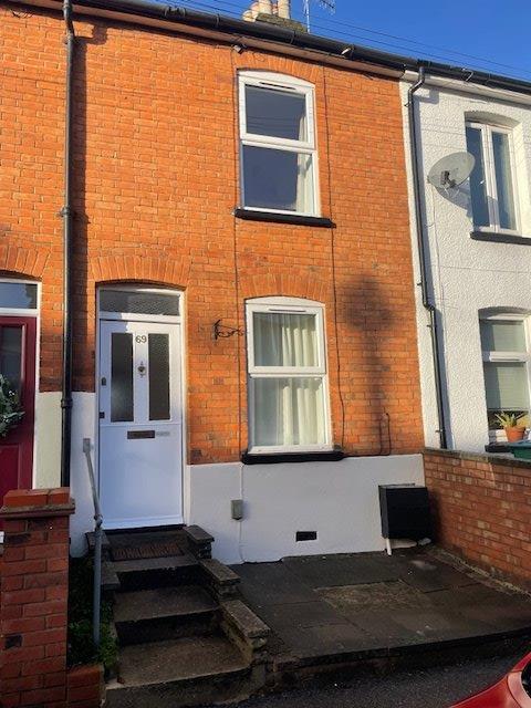 Grover Road, Watford 2 bed terraced house - £1,350 pcm (£312 pw)