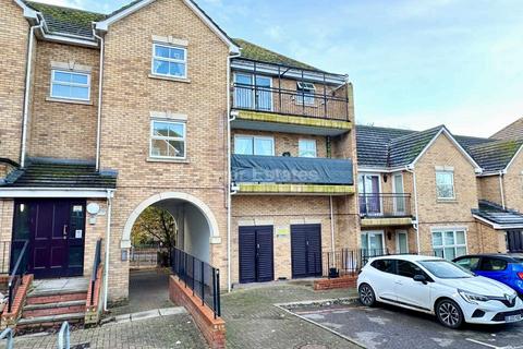 24 Osier Drive, Basildon, SS15 4HP