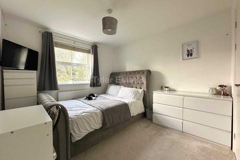 24 Osier Drive, Basildon, SS15 4HP