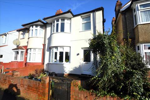 3 bedroom semi-detached house for sale, Buckingham Avenue, Feltham