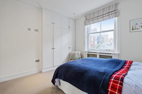 1 bedroom flat for sale, Rosary Gardens, London, SW7