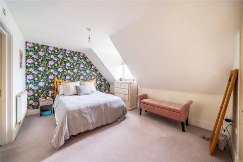 207 Ember Lane, East Molesey, KT8 0BU