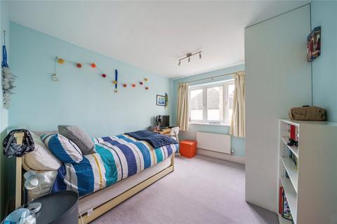 207 Ember Lane, East Molesey, KT8 0BU
