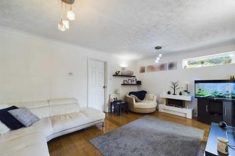 4 bedroom semi-detached house for sale, Wellfield Court, Milton Keynes MK15