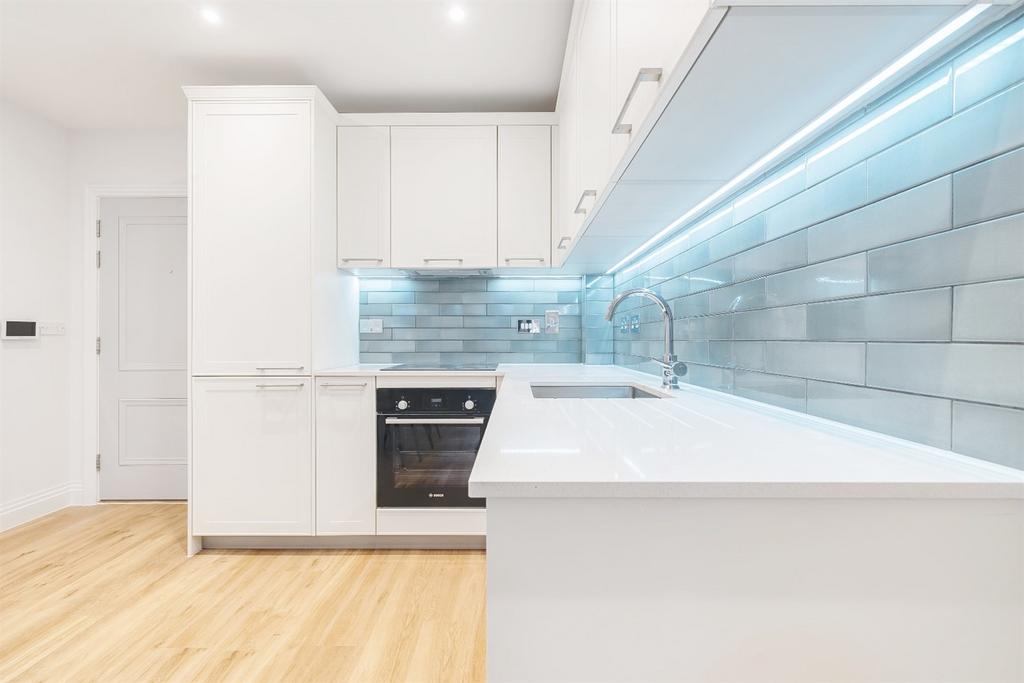 Apartment in Reading - View 2