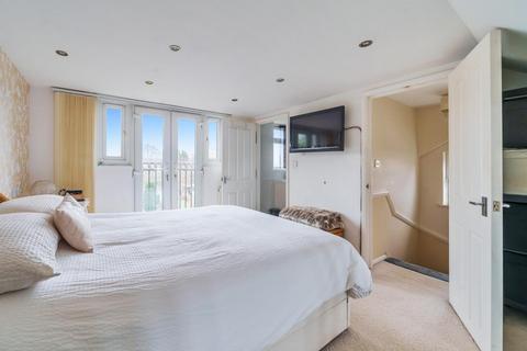 3 Chestnut Avenue, West Wickham, BR4 9ET