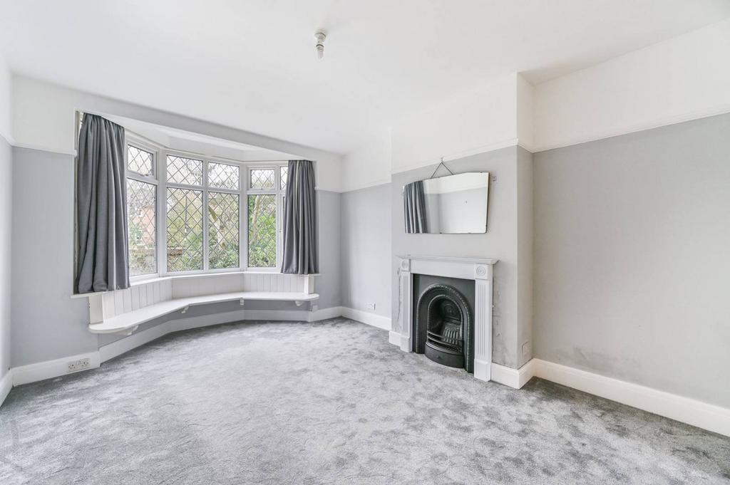 Hall Drive Sydenham London Se26 3 Bed House For Sale £1100000