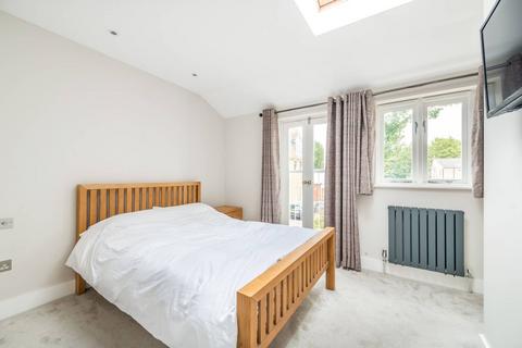 1 bedroom semi-detached house to rent, Trinder Mews, Teddington, TW11