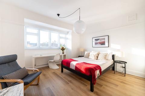 4 bedroom flat for sale, Brondesbury Park, Brondesbury, London, NW6
