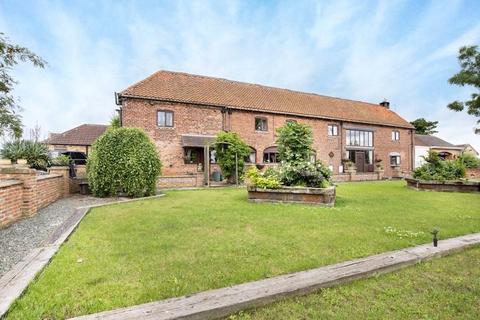 4 bedroom equestrian property for sale, The Old Barn, Stockwith Road, Walkeringham, Doncaster, DN10