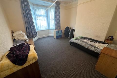 2 bedroom flat for sale, Myrtle Grove, Wallsend, NE28 6PH