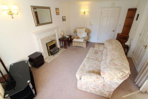 1 bedroom flat for sale, Corfton Drive, Wolverhampton, West Midlands, WV6 8PE