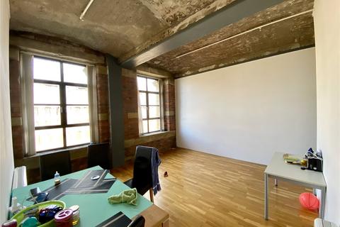 2 bedroom flat for sale, Silk Warehouse, Bradford, West Yorkshire, BD9