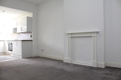 1 bedroom flat to rent, 3 The Mews 90 West Princes Street  Helensburgh G84 8XD