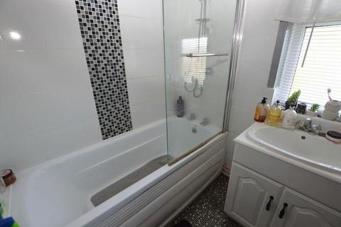 2 bedroom semi-detached house for sale - Maple Avenue, Lowton, Warrington, Greater Manchester, WA3 2DB