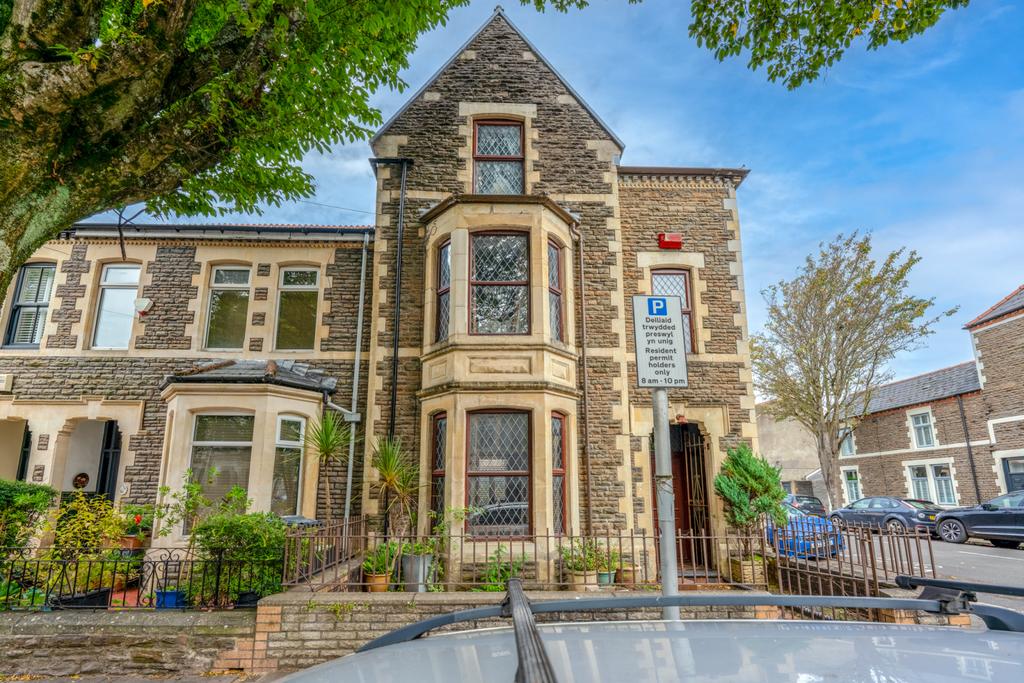 Pontcanna, Cardiff CF11 4 bed end of terrace house for sale £545,000