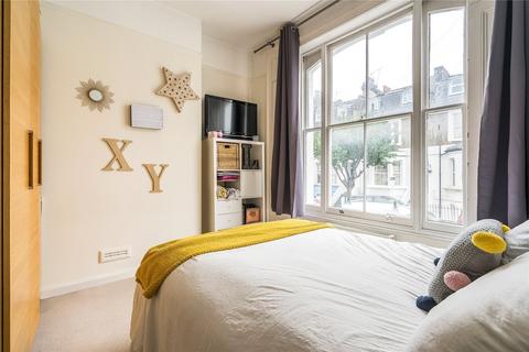 3 bedroom maisonette to rent, Auckland Road, Battersea, London