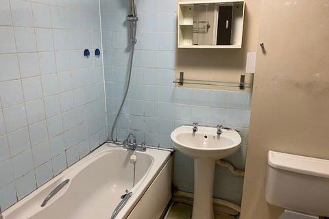 14 Andrews Close, Worcester Park, KT4 8PF