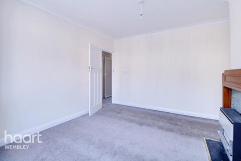 9 Carlyon Close, Wembley, HA0 1HR