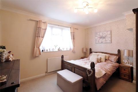 37 Eglinton Road, Swanscombe, DA10 0HS