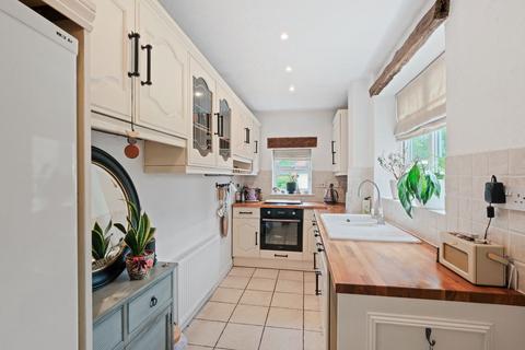 77 Earlswood Common, Earlswood, Solihull, B94 5SJ