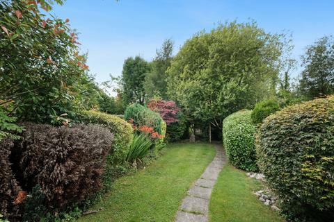 77 Earlswood Common, Earlswood, Solihull, B94 5SJ