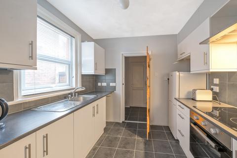 2 bedroom terraced house for sale, Portswood Road, Portswood, Southampton, Hampshire, SO17