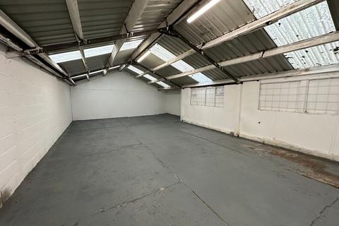 Warehouse to rent, Colwick Industrial Estate, Private Road 4, Nottingham, NG4