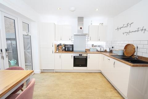 10 Yarrow Place, Ampthill, Bedford, MK45 2HG