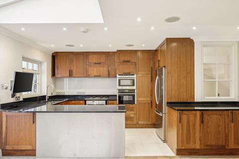 4 bedroom terraced house to rent, Clabon Mews, Knightsbridge, London, SW1X