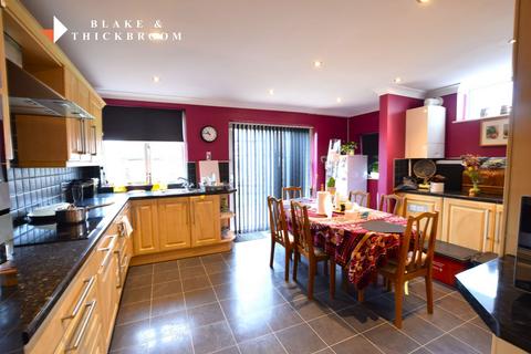 5 bedroom semi-detached house for sale - Park Road, Clacton-on-Sea