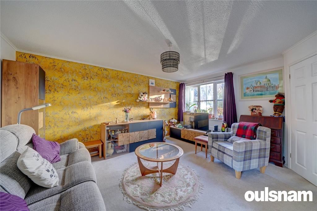 College Green, Droitwich, Worcestershire, WR9 3 bed semidetached house