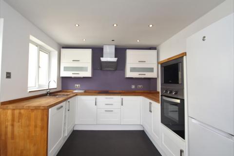 2 bedroom terraced house to rent, Blackett Street, Calverley, Pudsey, West Yorkshire, LS28