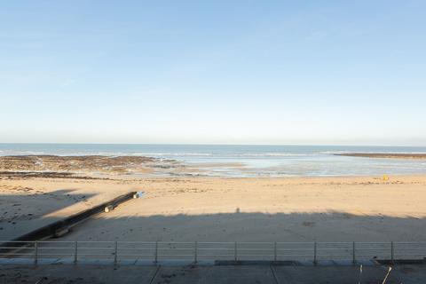 Flat 1, Kimberley Court 21-23 Sea Road, Westgate-on-sea, CT8 8SD