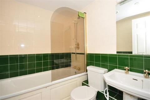 1 bedroom apartment to rent, Printers Inn Court, Cursitor Street, Chancery Lane, London, EC4A