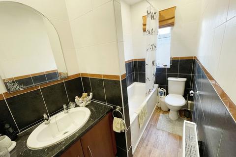Bryn Siriol Argoed Avenue, New Brighton, Mold, CH7 6QL